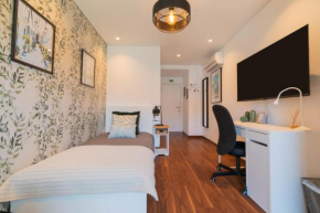 7Min to Uni Sé-Velha - AC - Work Desk - 300MBs WiFi